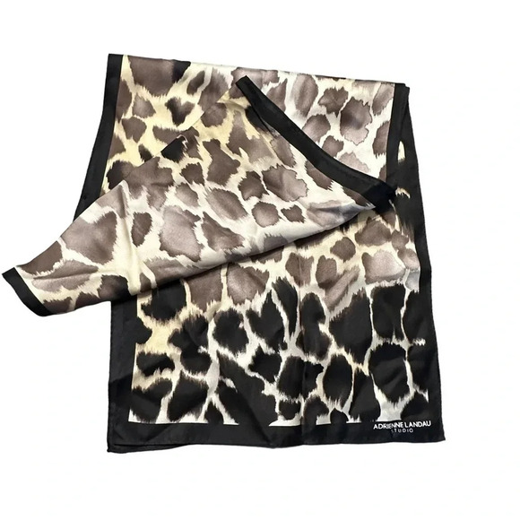 Adrienne Landau silk animal‎ print 53 x 11 scarf - Picture 2 of 5